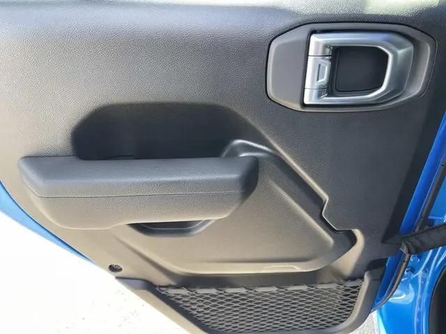 2026 Jeep Wrangler 4-Door Sport RHD 4x4