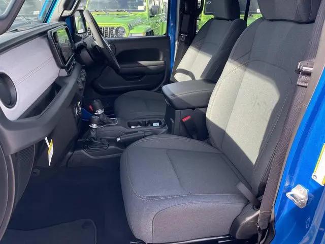 2026 Jeep Wrangler 4-Door Sport RHD 4x4