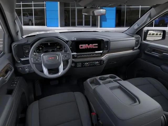 2025 GMC Sierra 1500 4WD Crew Cab Short Box SLE