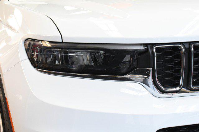 2023 Jeep Grand Cherokee L Laredo 4x4