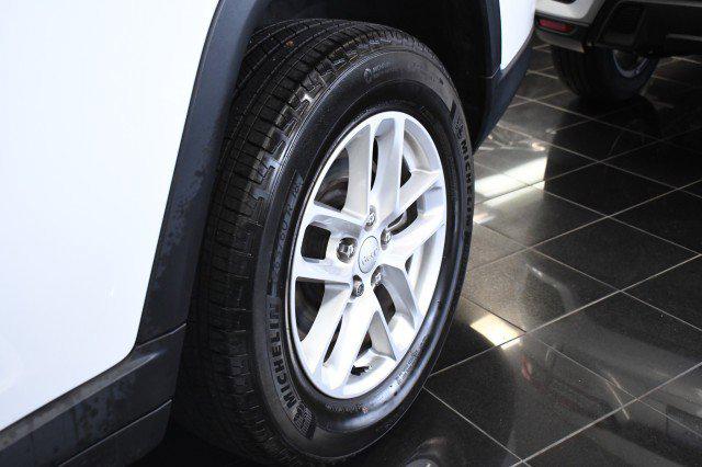 2023 Jeep Grand Cherokee L Laredo 4x4