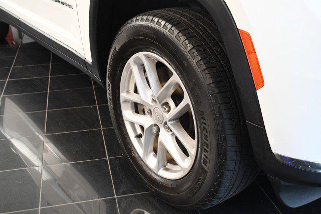 2023 Jeep Grand Cherokee L Laredo 4x4