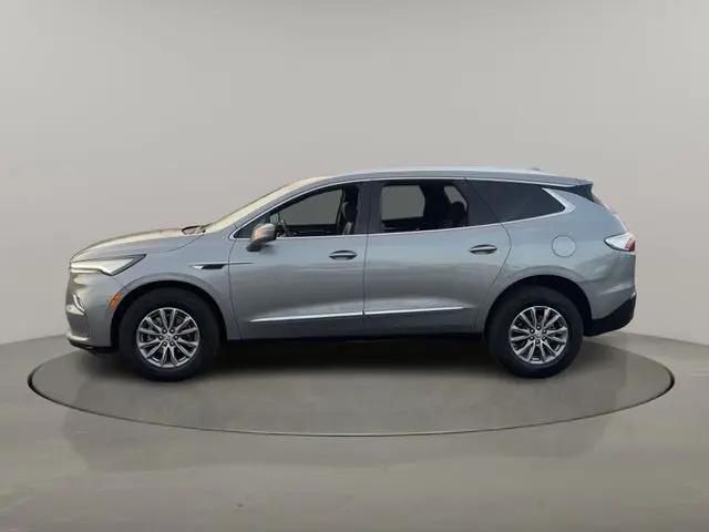 2023 Buick Enclave Essence FWD