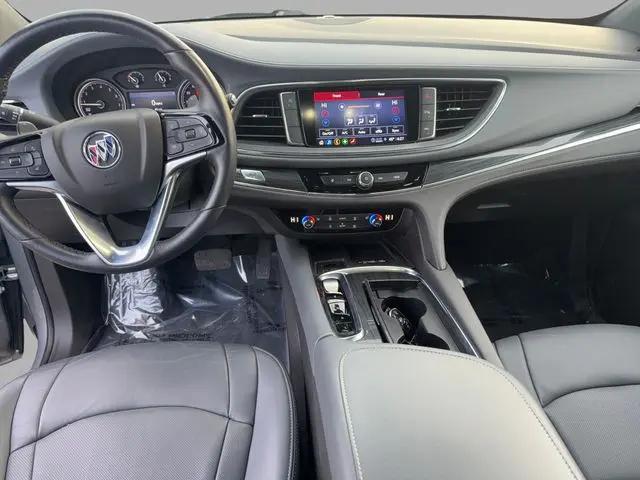 2023 Buick Enclave Essence FWD