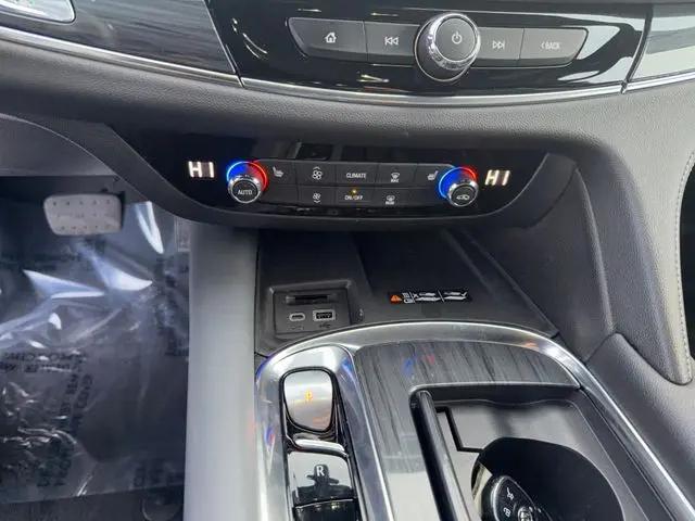 2023 Buick Enclave Essence FWD