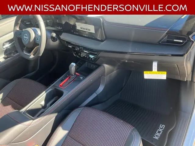 2026 Nissan Kicks SR