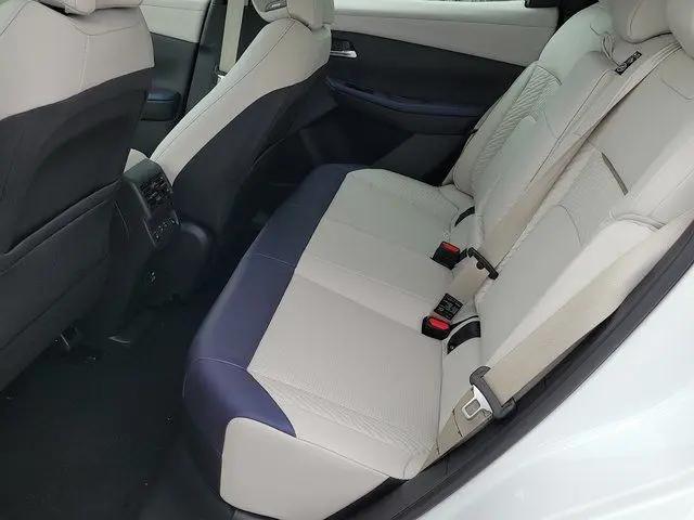 2026 Nissan LEAF PLATINUM+
