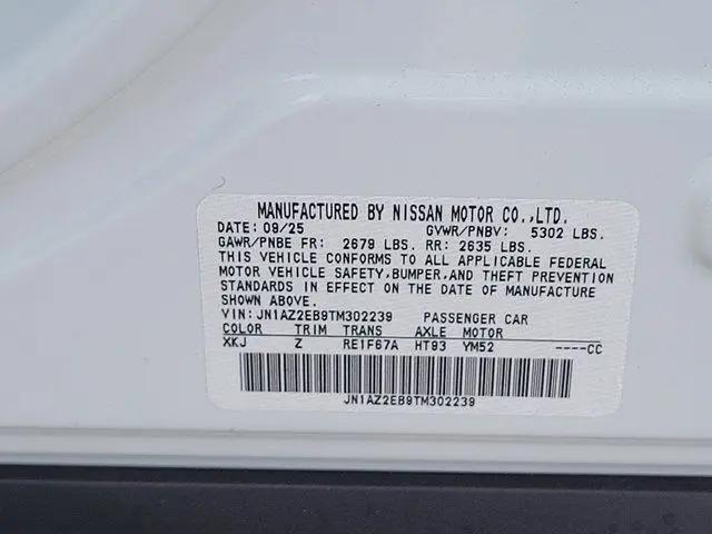 2026 Nissan LEAF PLATINUM+