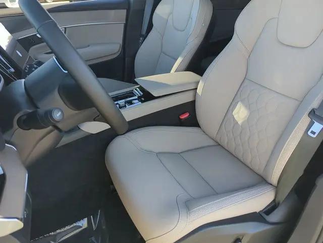 2026 Volvo XC90 Plus, B6 AWD Gas (mild hybrid), Gasoline, Bright, 7 Seats