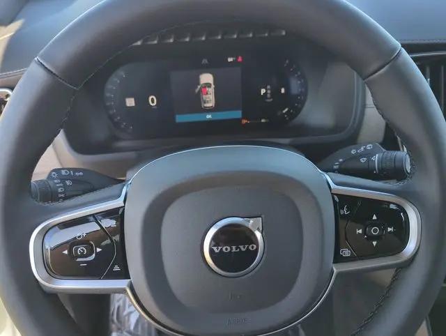 2026 Volvo XC90 Plus, B6 AWD Gas (mild hybrid), Gasoline, Bright, 7 Seats