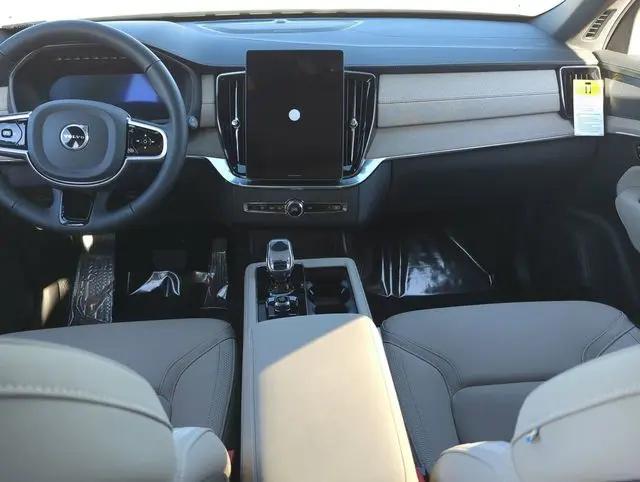 2026 Volvo XC90 Plus, B6 AWD Gas (mild hybrid), Gasoline, Bright, 7 Seats
