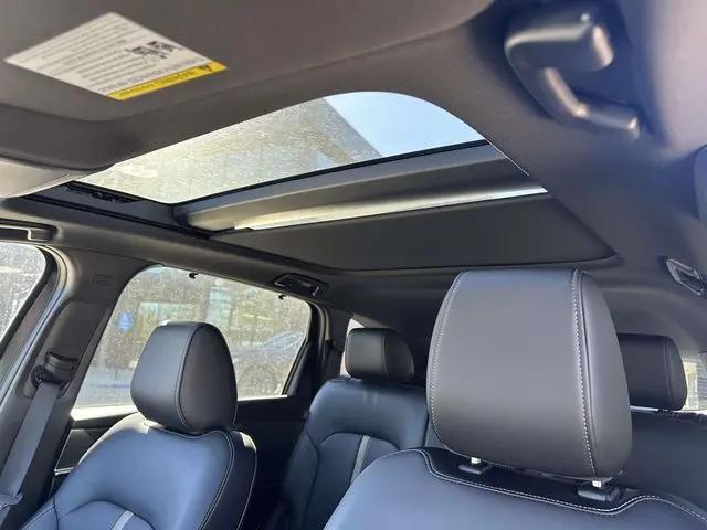 2026 Mazda X-90 Premium Plus