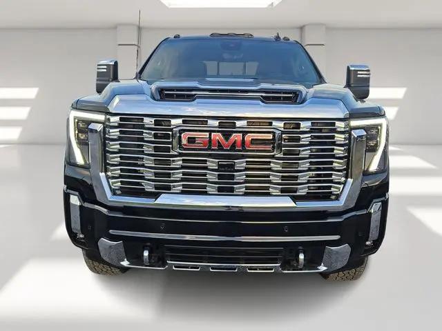 2026 GMC Sierra 2500HD Crew Cab, Standard Bed, Denali, 4WD