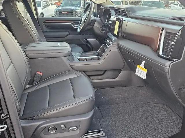 2026 GMC Sierra 2500HD Crew Cab, Standard Bed, Denali, 4WD