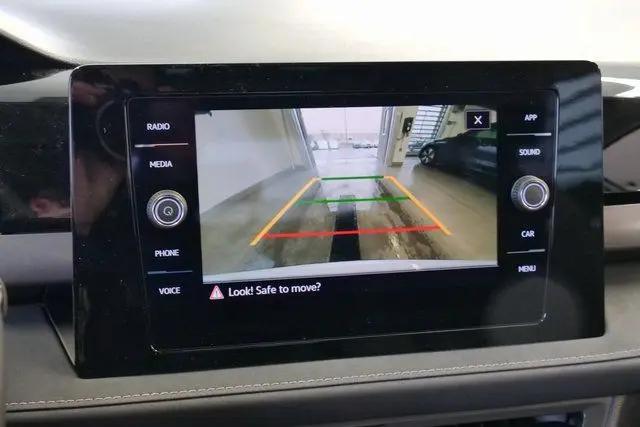 2026 Volkswagen Taos SE Black