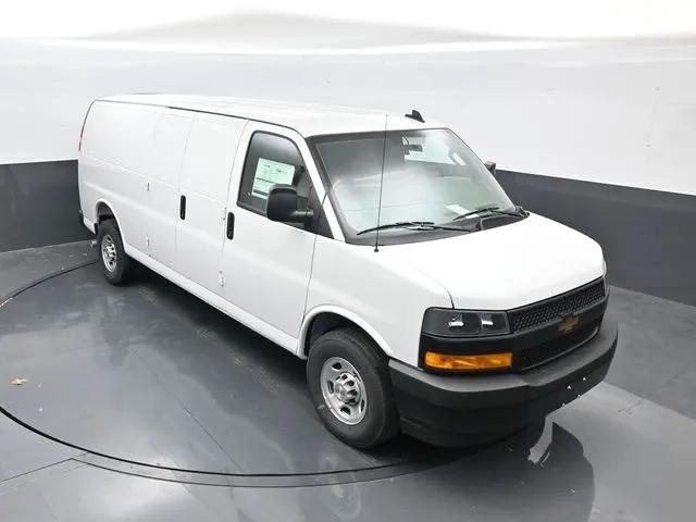 2025 Chevrolet Express Cargo Van RWD 2500 Extended Wheelbase WT for sale in Blue Springs, MO