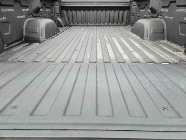 2025 Chevrolet Silverado 1500 4WD Regular Cab Long Bed WT