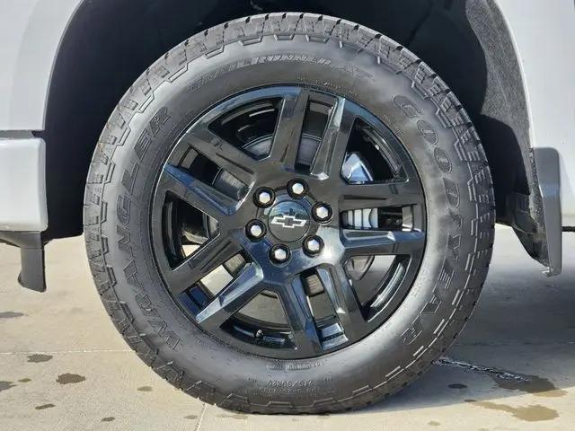 2025 Chevrolet Silverado 1500 4WD Double Cab Standard Bed RST