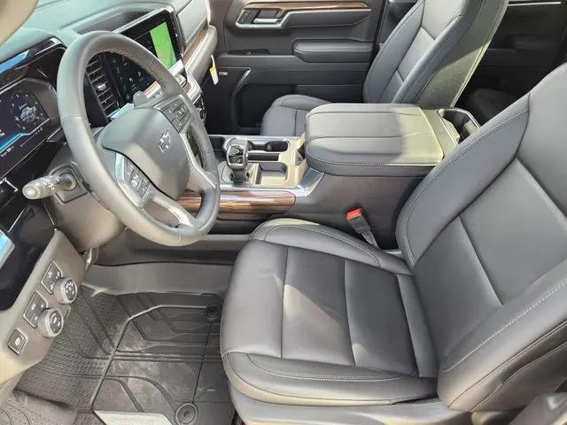 2025 Chevrolet Silverado 1500 4WD Double Cab Standard Bed RST