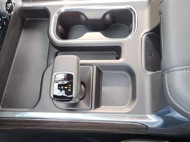 2025 Chevrolet Silverado 1500 4WD Double Cab Standard Bed RST