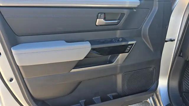 2026 Toyota Tundra Limited CrewMax 5.5' Bed