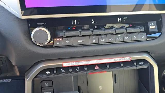 2026 Toyota Tundra Limited CrewMax 5.5' Bed