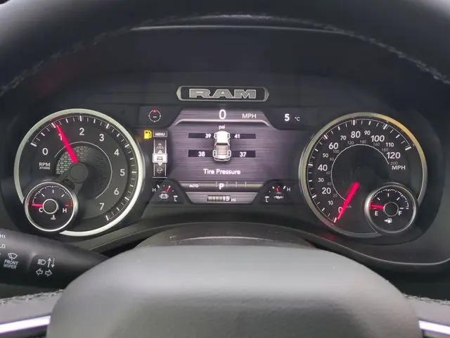 2026 Ram 1500 Big Horn Crew Cab 4x4 5'7" Box
