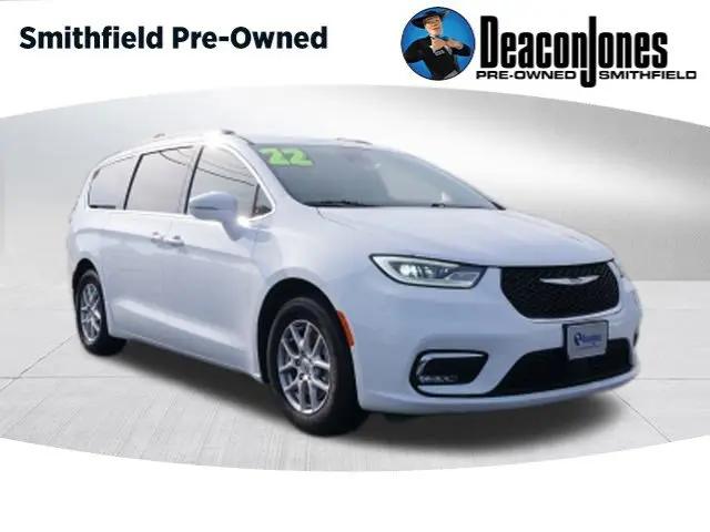 2022 Chrysler Pacifica Touring L for sale in Selma, NC
