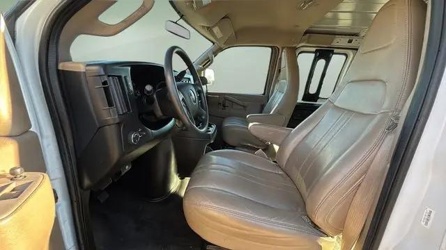 2023 GMC Savana Cargo RWD 2500 Regular Wheelbase Work Van