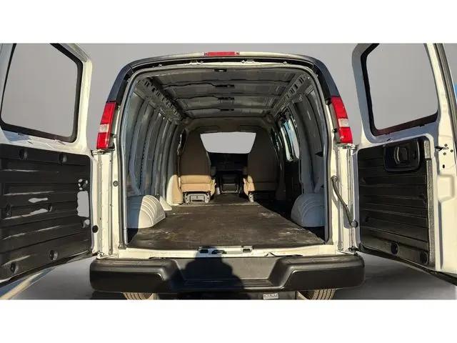 2023 GMC Savana Cargo RWD 2500 Regular Wheelbase Work Van