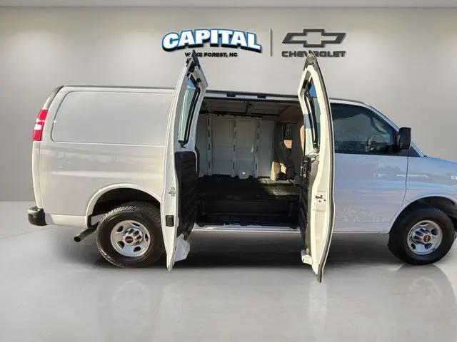 2023 GMC Savana Cargo RWD 2500 Regular Wheelbase Work Van