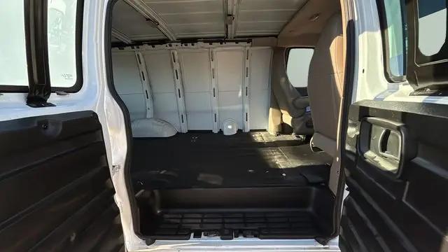 2023 GMC Savana Cargo RWD 2500 Regular Wheelbase Work Van