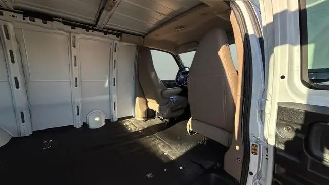 2023 GMC Savana Cargo RWD 2500 Regular Wheelbase Work Van