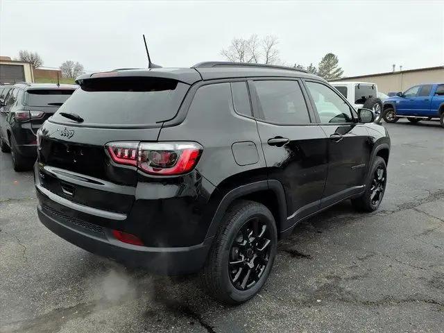 2026 Jeep Compass Latitude Altitude