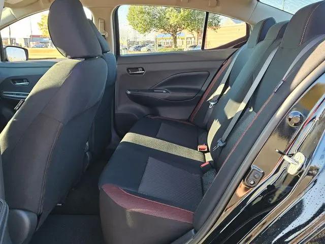 2025 Nissan Versa 1.6 SR