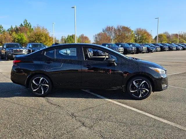 2025 Nissan Versa 1.6 SR