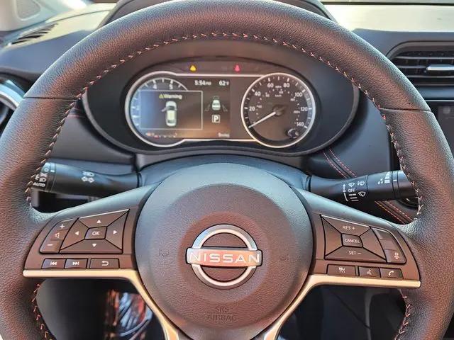 2025 Nissan Versa 1.6 SR