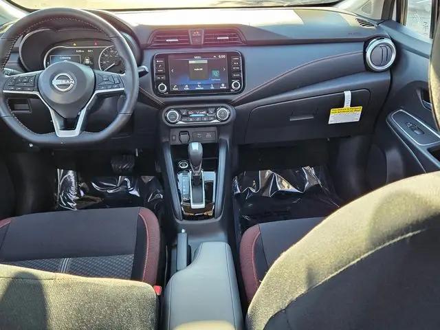 2025 Nissan Versa 1.6 SR