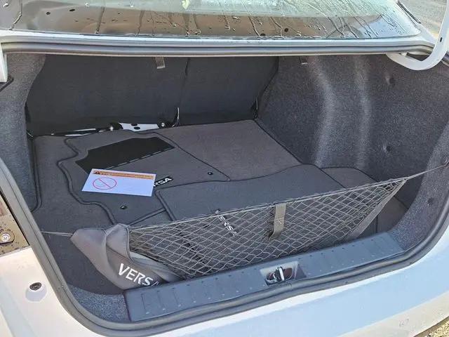 2025 Nissan Versa 1.6 SR