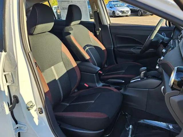 2025 Nissan Versa 1.6 SR