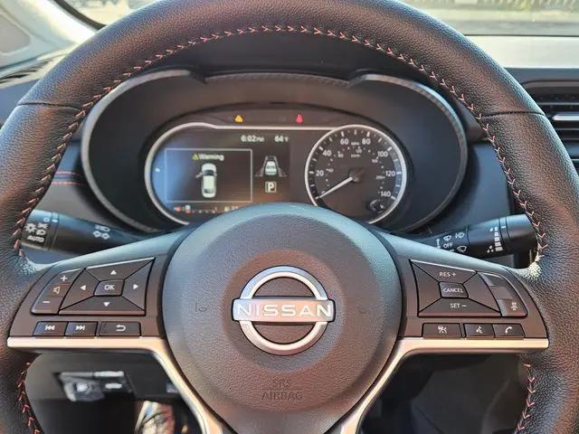 2025 Nissan Versa 1.6 SR