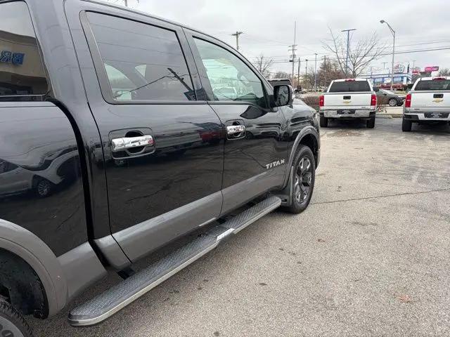 2021 Nissan Titan Crew Cab Platinum Reserve 4x4