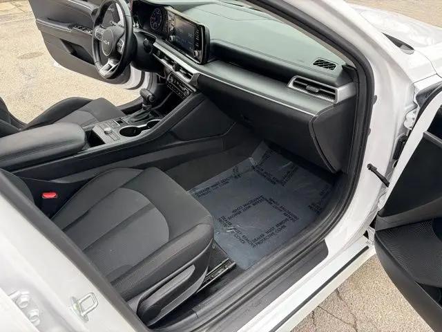 2022 Kia K5 LXS