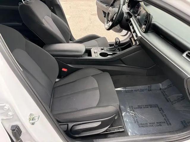 2022 Kia K5 LXS