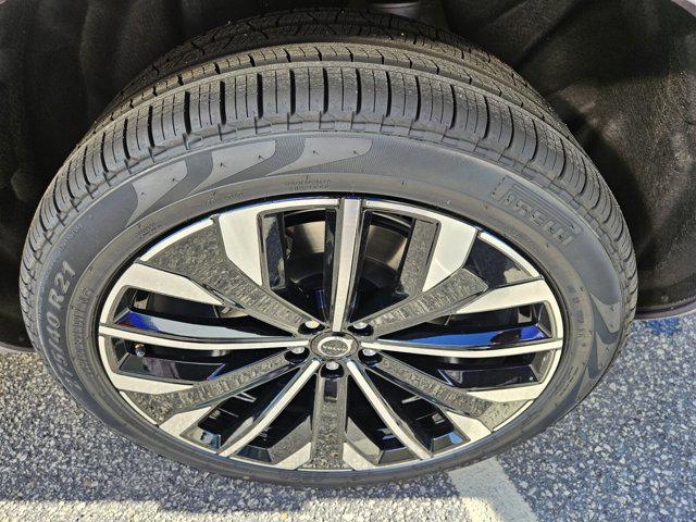 2026 Volvo XC90 B6 Ultra Dark Theme 7-Seater