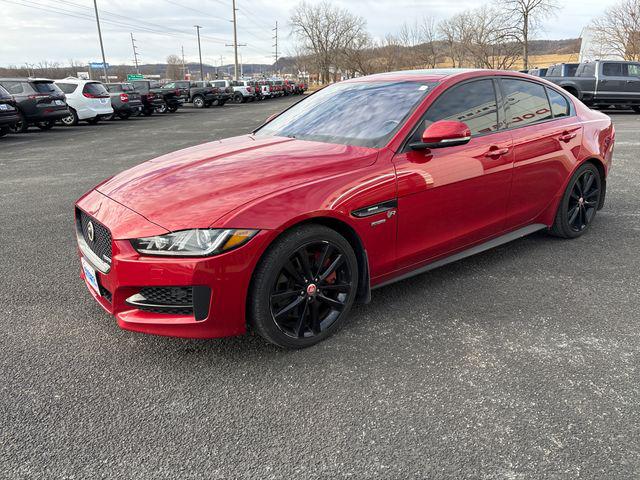 2017 Jaguar XE 35t R-Sport