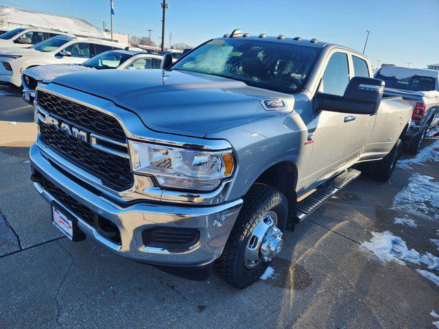 2023 RAM 3500 Tradesman Crew Cab 4x4 8 Box 2023 RAM 3500 Tradesman Crew Cab 4x4 8 Box