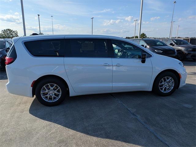 2026 Chrysler Pacifica PACIFICA SELECT 2026 Chrysler Pacifica PACIFICA SELECT