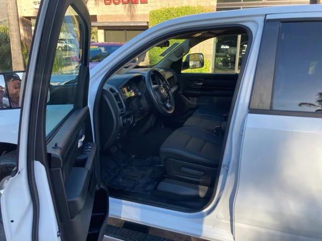 2019 RAM 1500 Tradesman Crew Cab 4x4 57 Box 2019 RAM 1500 Tradesman Crew Cab 4x4 57 Box