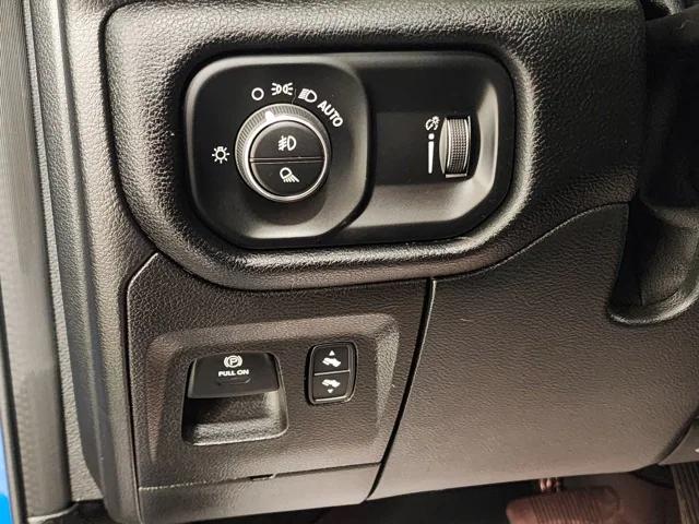 2022 RAM 1500 Big Horn Crew Cab 4x4 57 Box